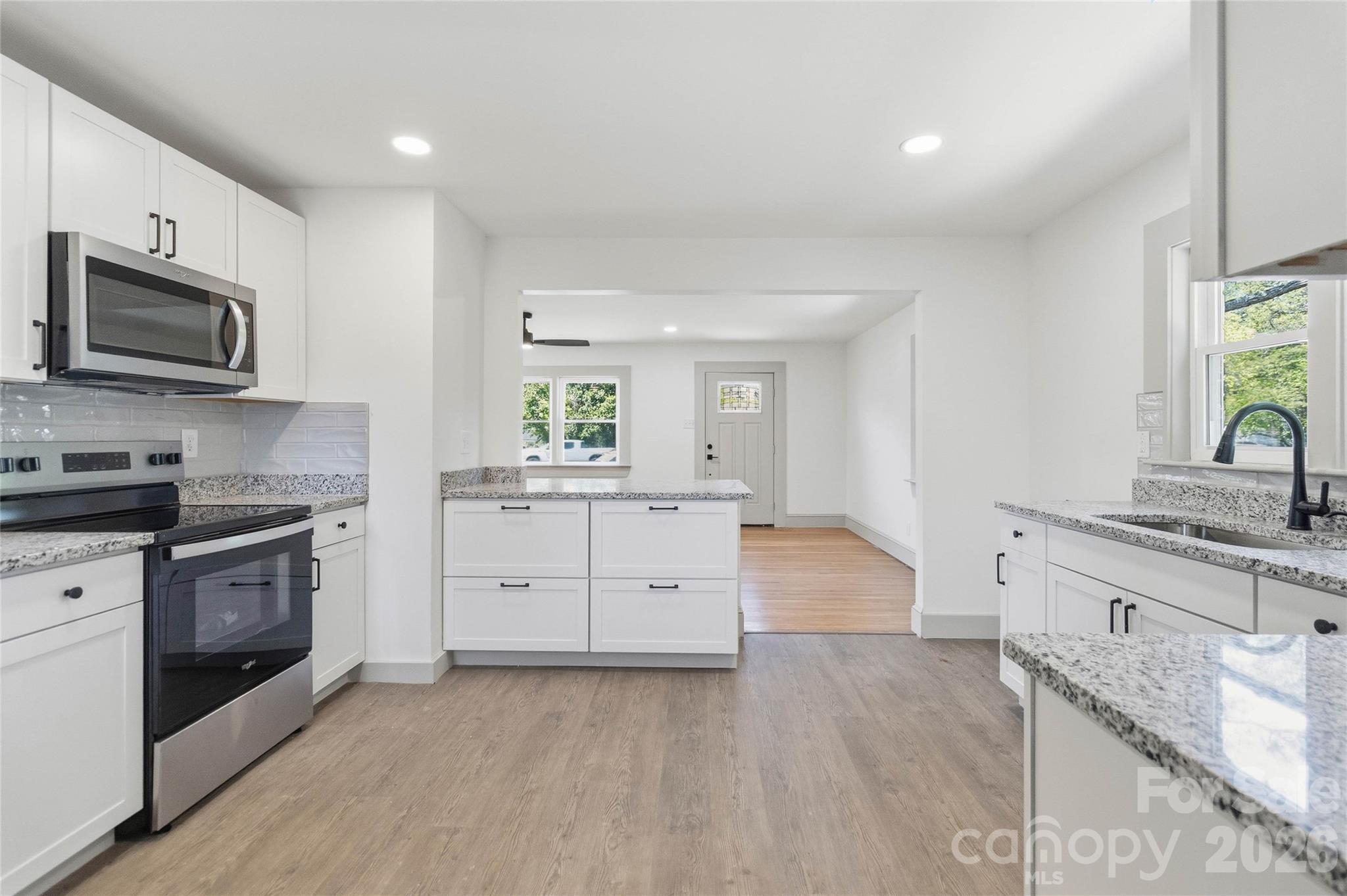 3609 Eastway Drive — Charlotte