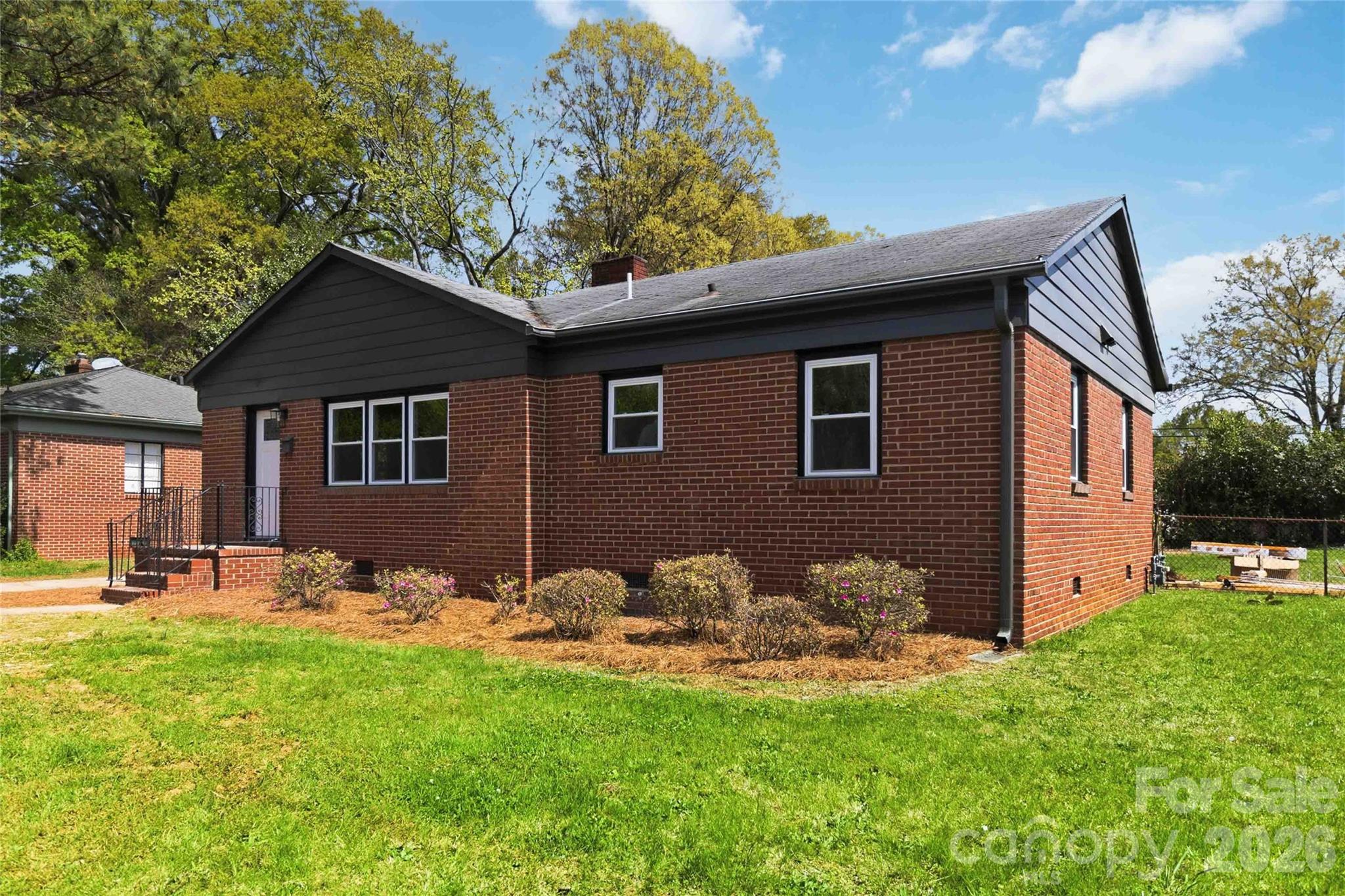 3609 Eastway Drive — Charlotte