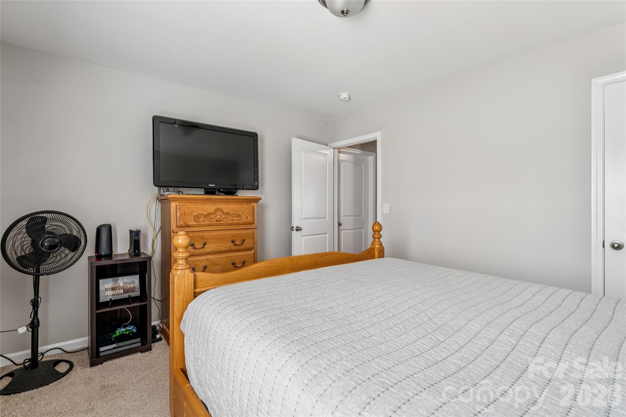 3896 Lake Breeze Drive — Sherrills Ford