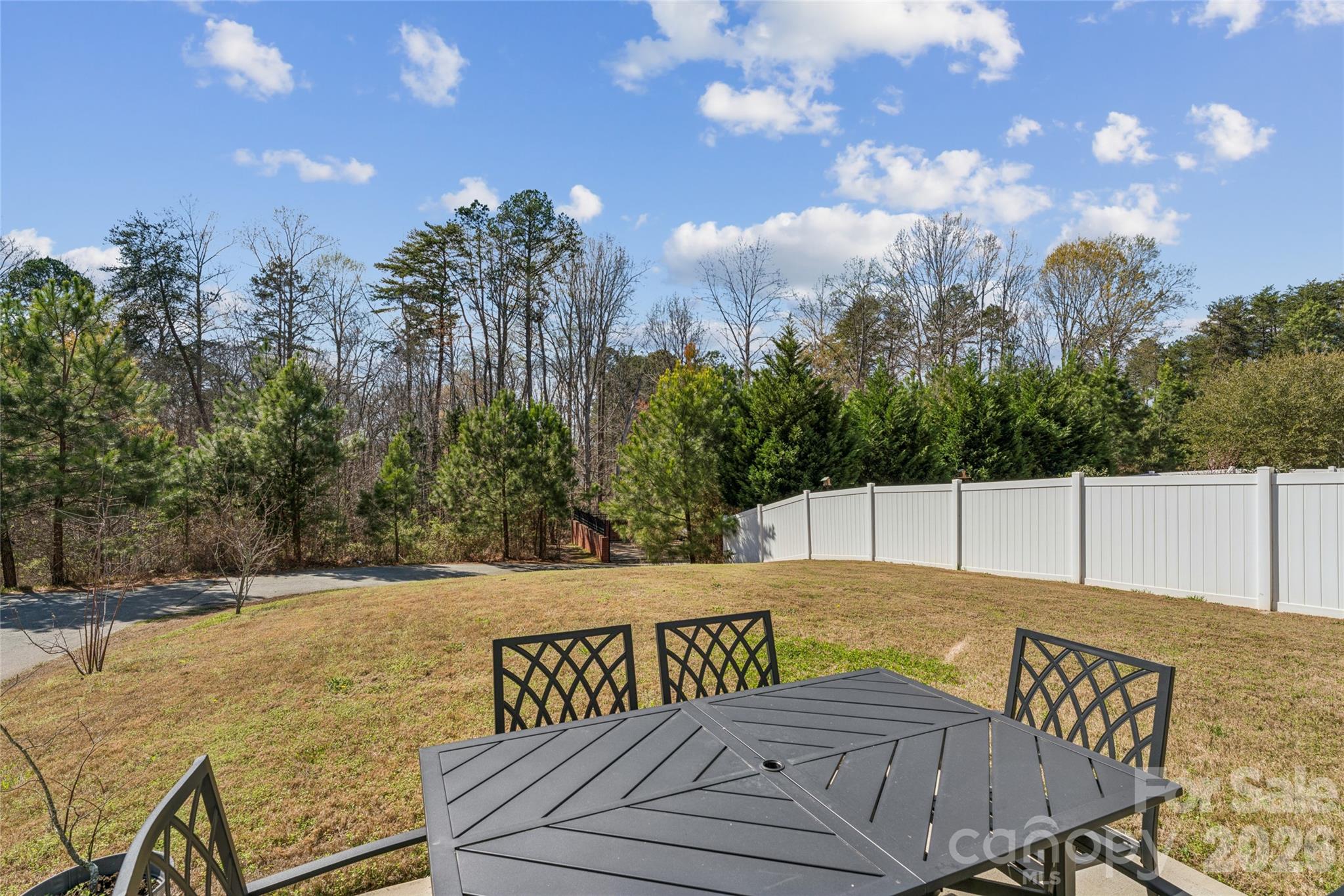 3896 Lake Breeze Drive — Sherrills Ford