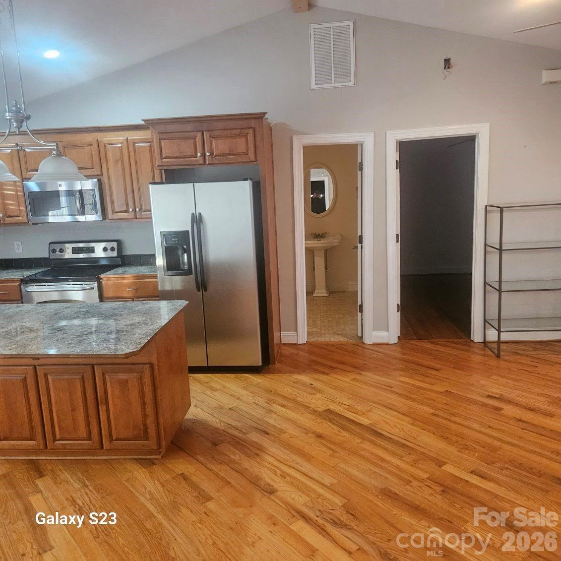 2119 Lakeview Lane — Charlotte