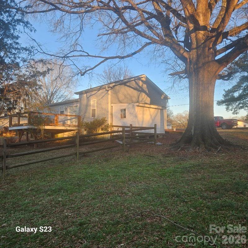 2119 Lakeview Lane — Charlotte
