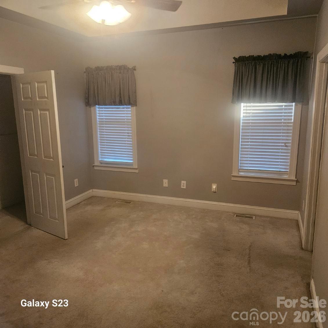 2119 Lakeview Lane — Charlotte