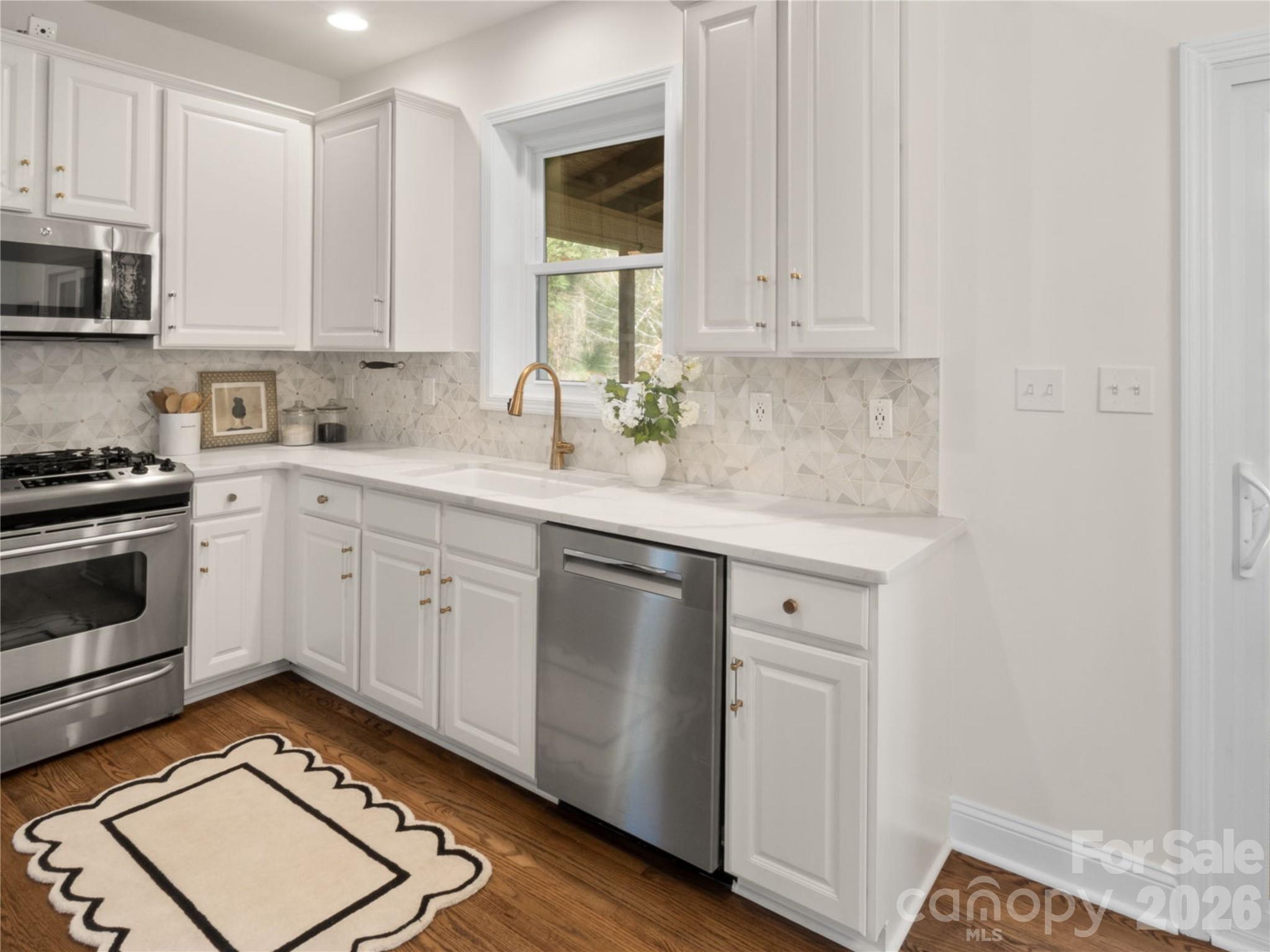 2020 Sablewood Drive — Charlotte