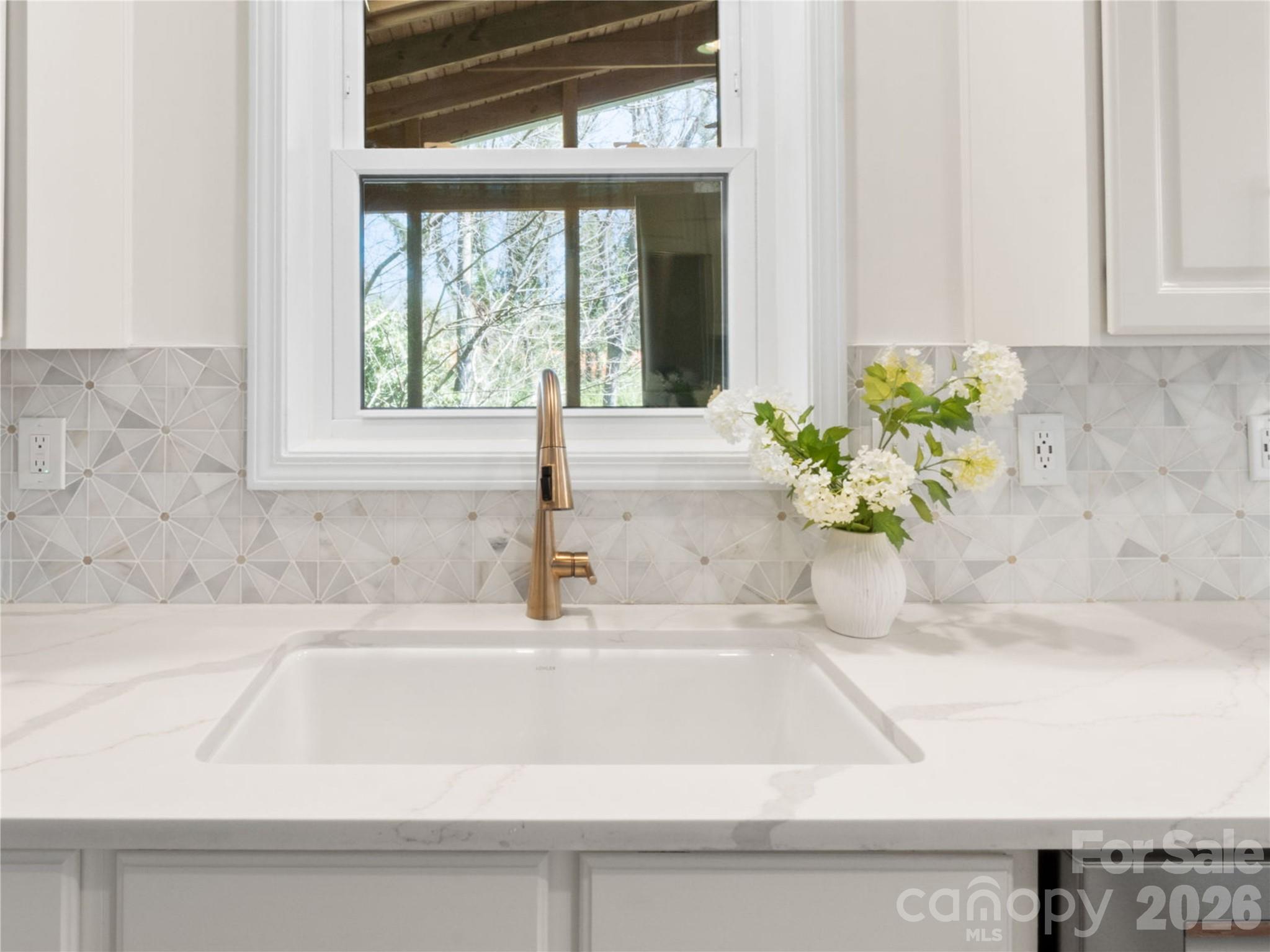 2020 Sablewood Drive — Charlotte