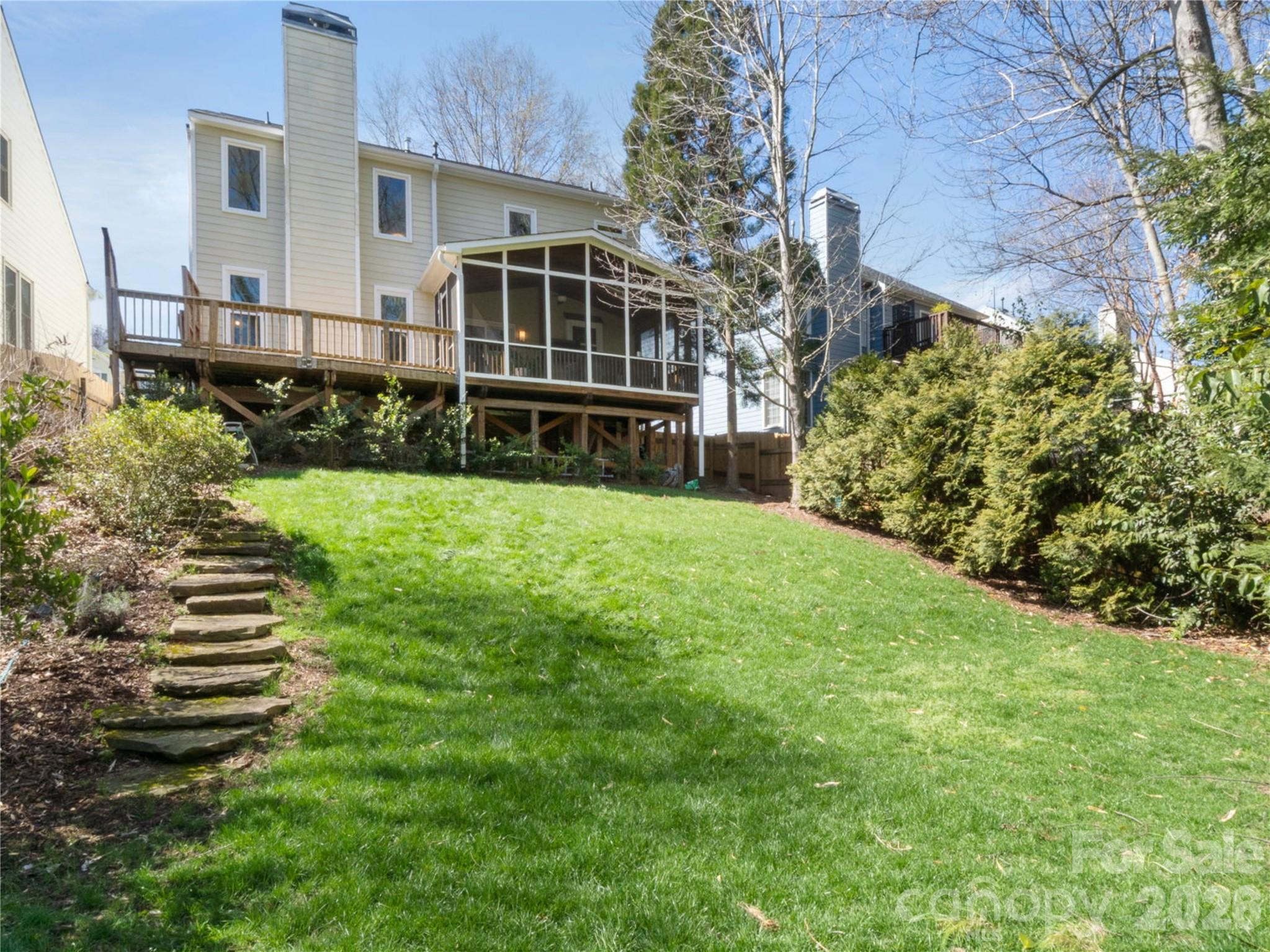 2020 Sablewood Drive — Charlotte