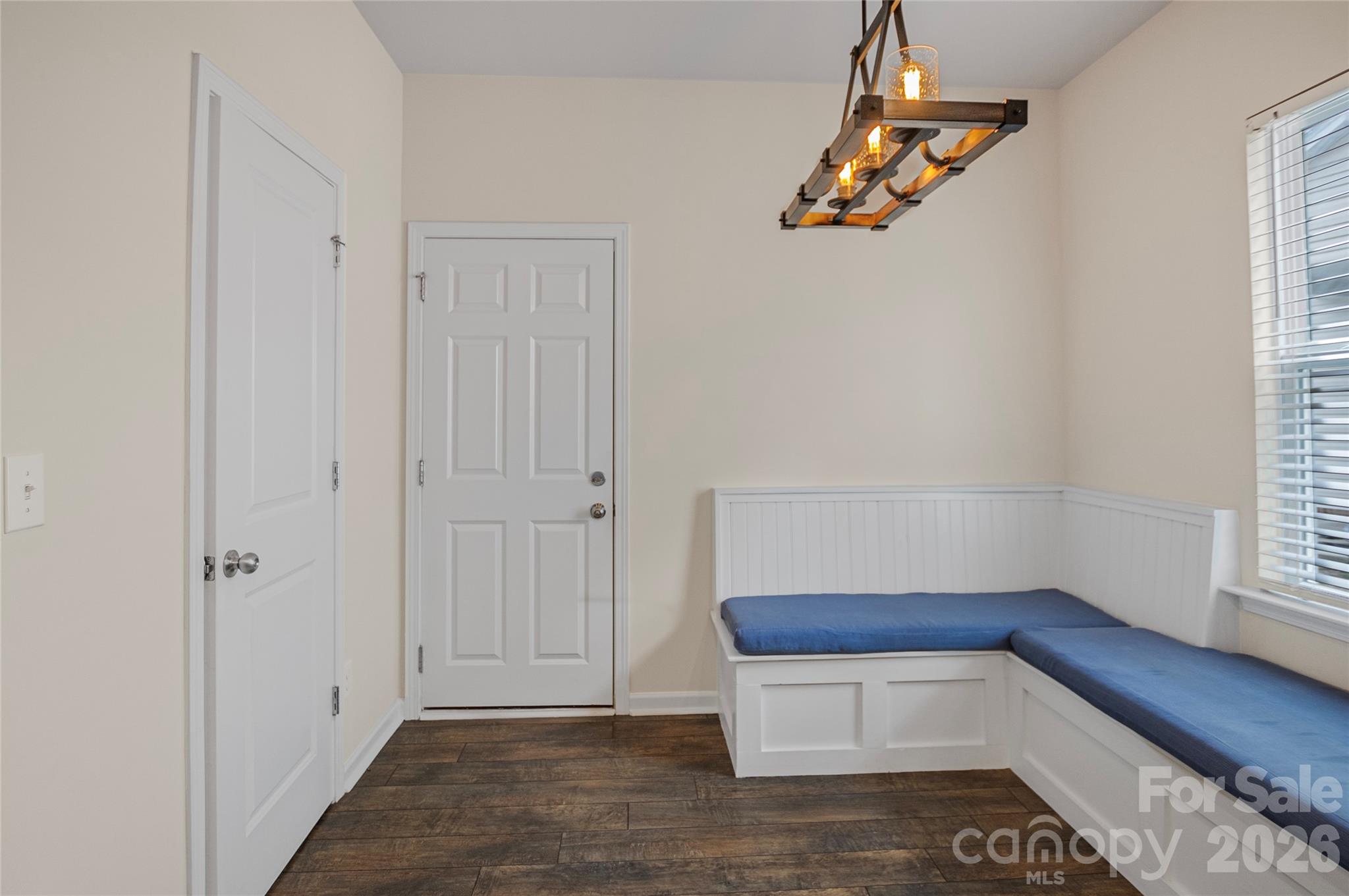 7019 Thornrose Drive — Charlotte