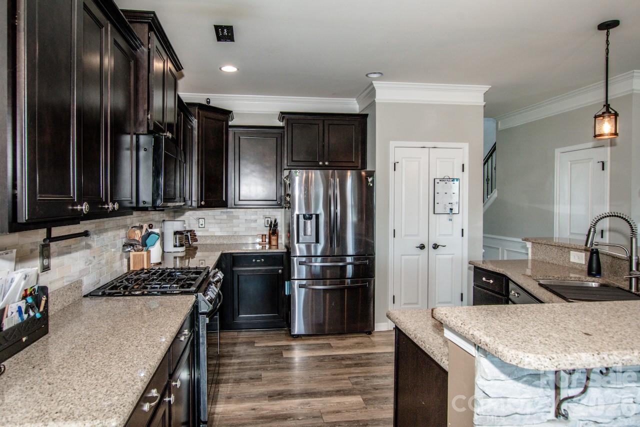2416 Chinkapin Court — Gastonia