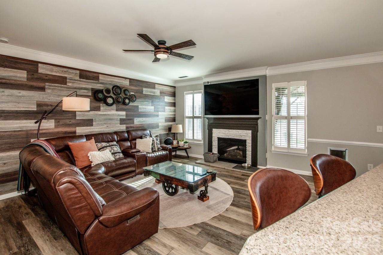 2416 Chinkapin Court — Gastonia