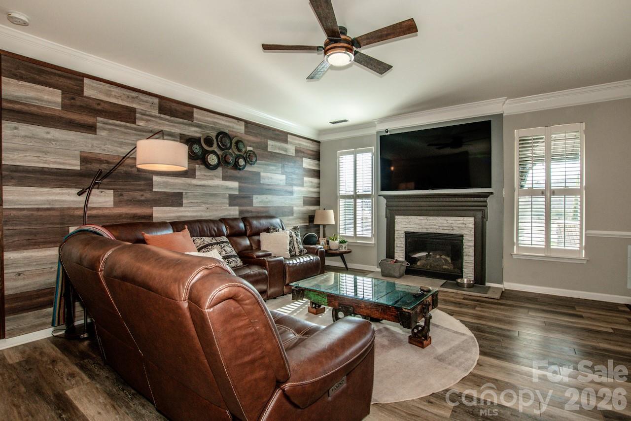 2416 Chinkapin Court — Gastonia