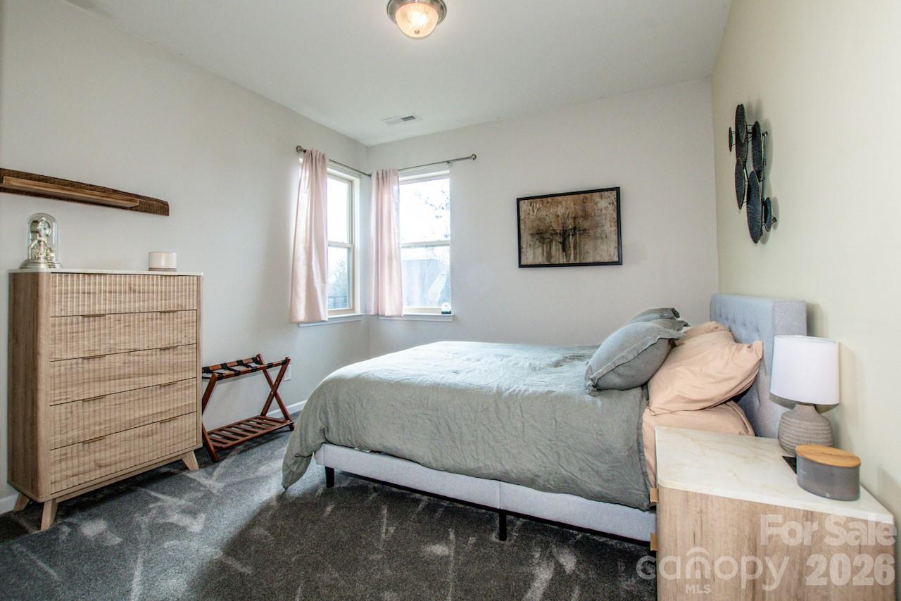 2416 Chinkapin Court — Gastonia