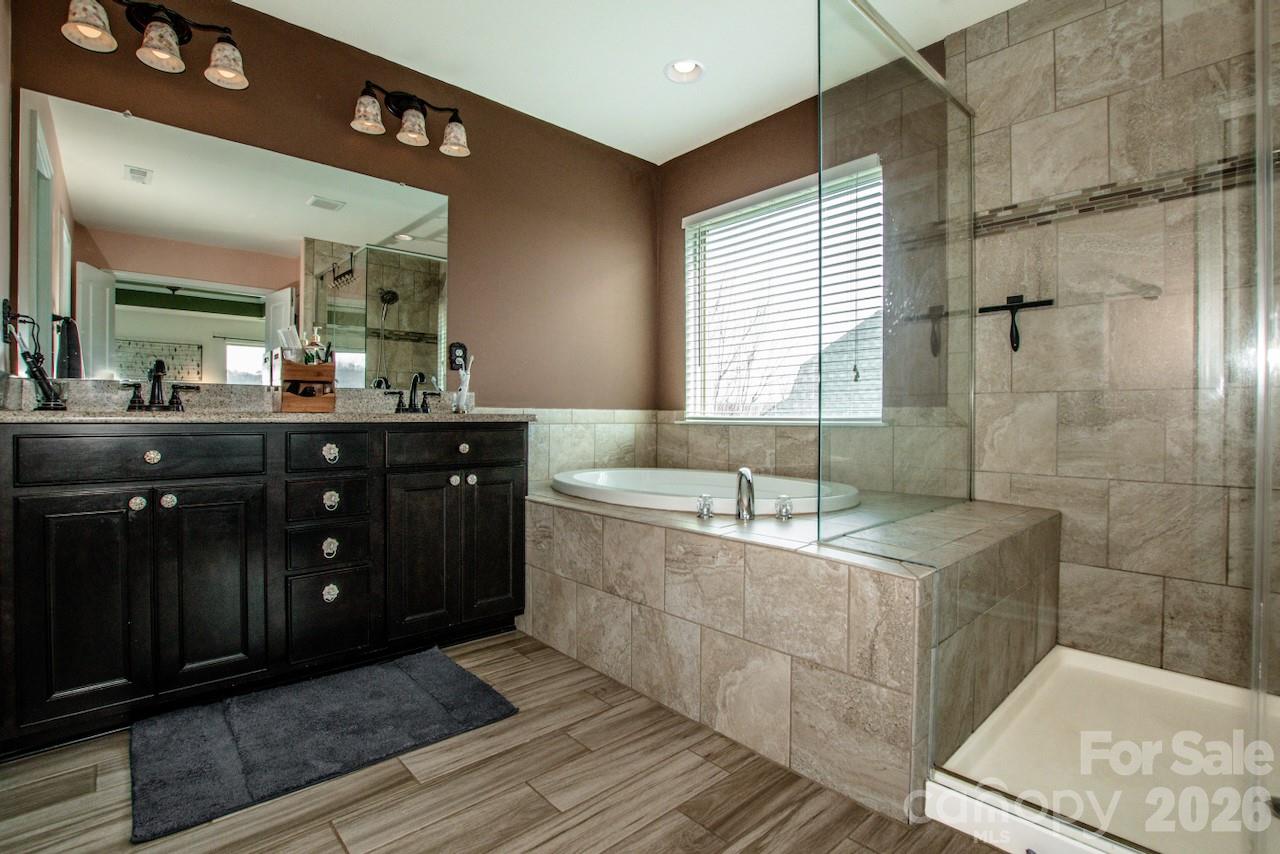 2416 Chinkapin Court — Gastonia