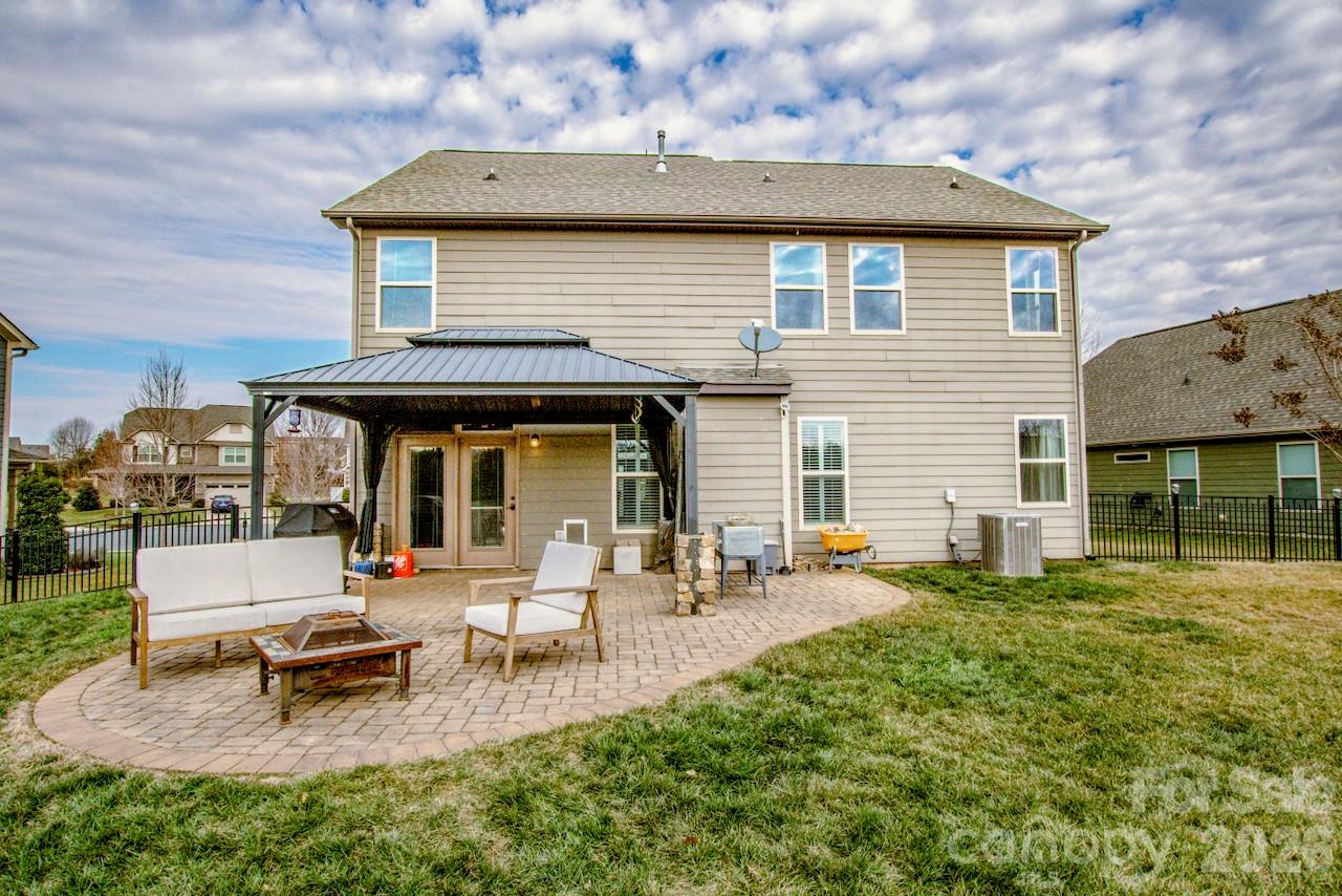 2416 Chinkapin Court — Gastonia