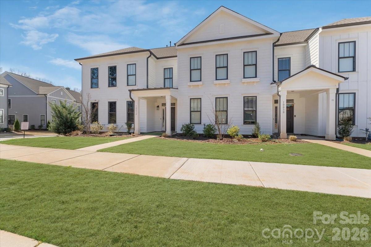 10032 Trailhead Way NW — Huntersville