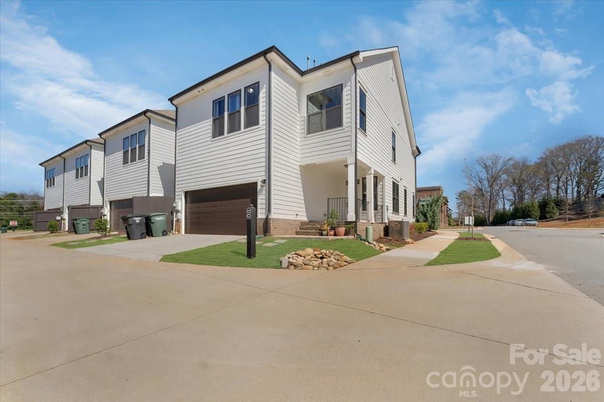 10032 Trailhead Way NW — Huntersville
