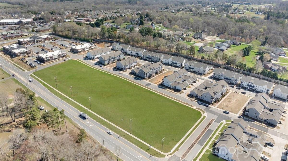 10032 Trailhead Way NW — Huntersville