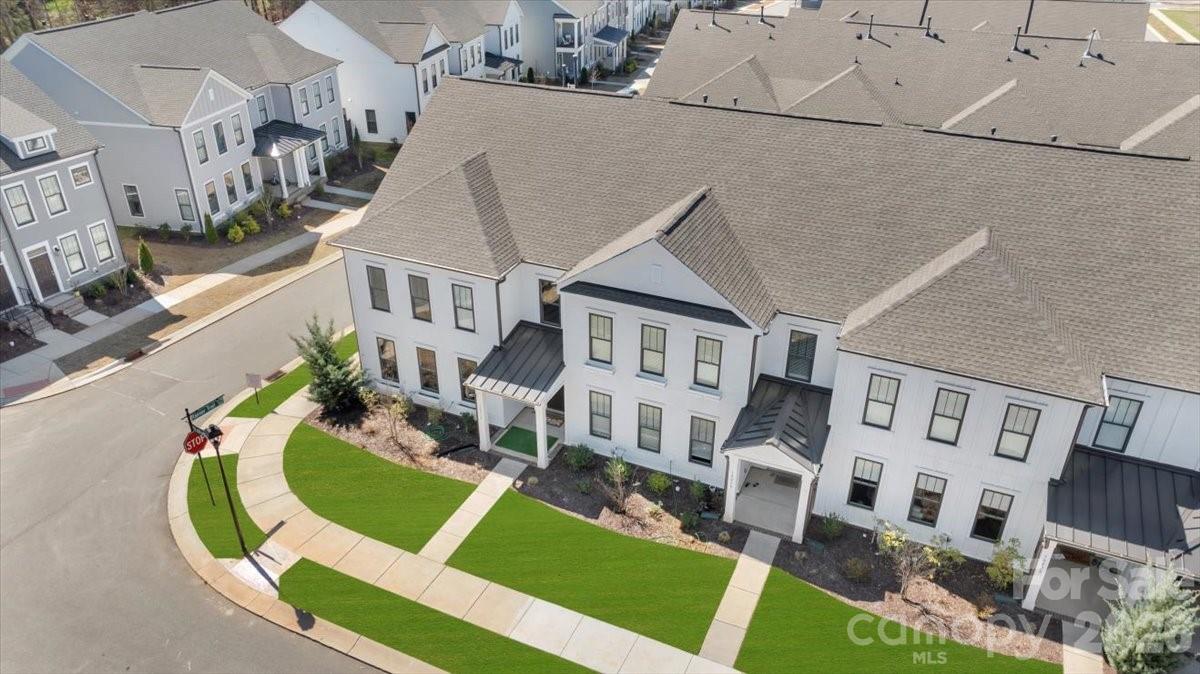 10032 Trailhead Way NW — Huntersville