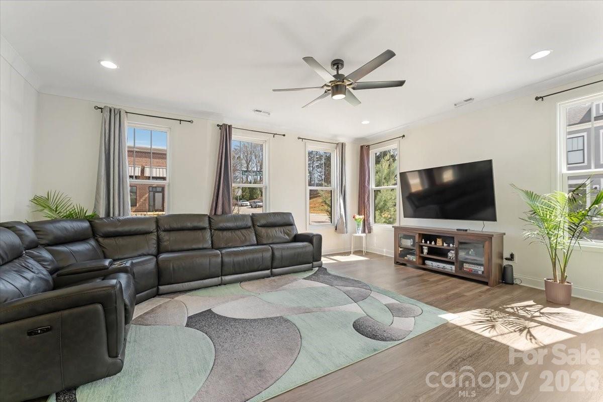 10032 Trailhead Way NW — Huntersville