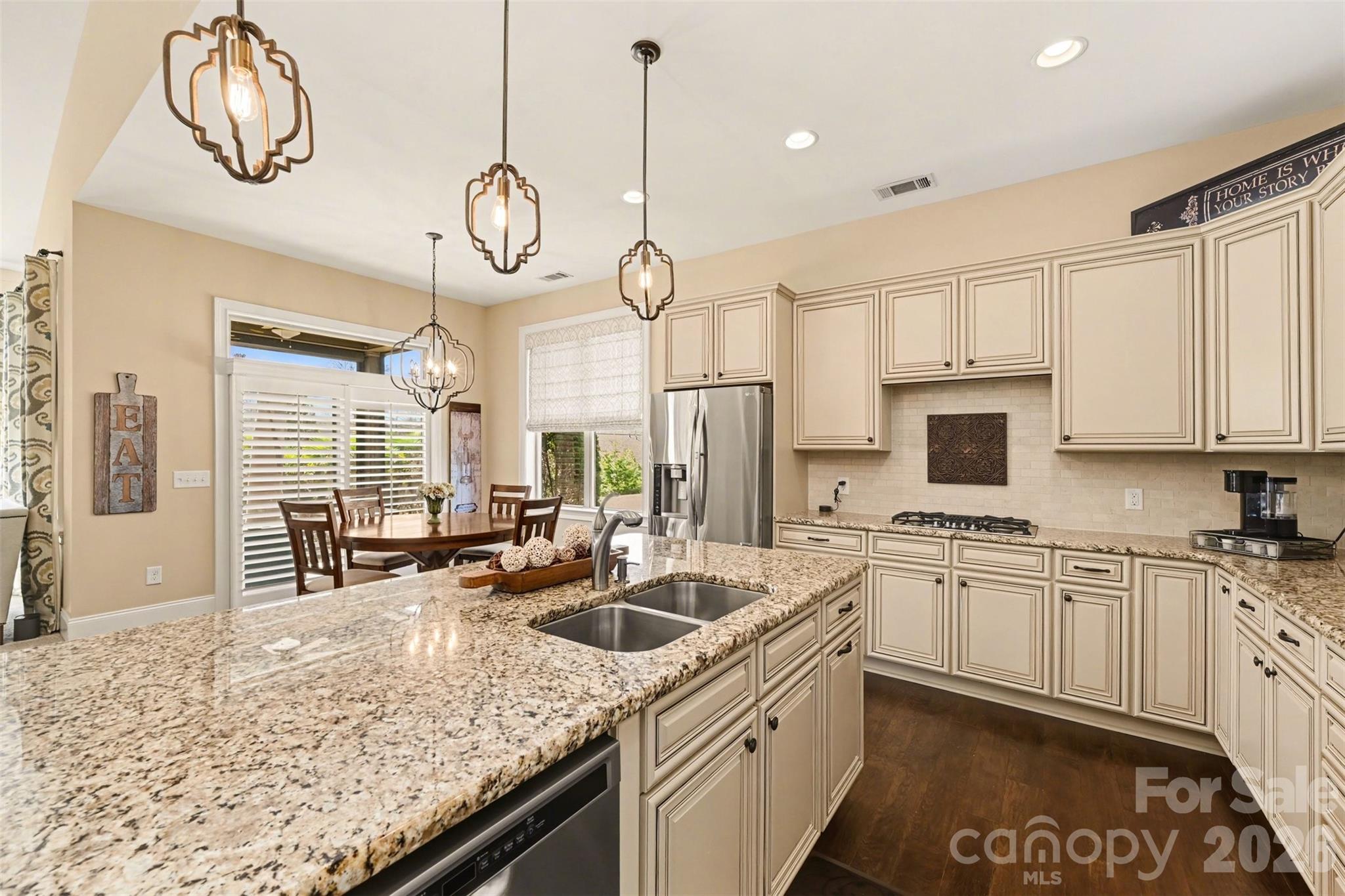 15523 Lake Ridge Road — Charlotte