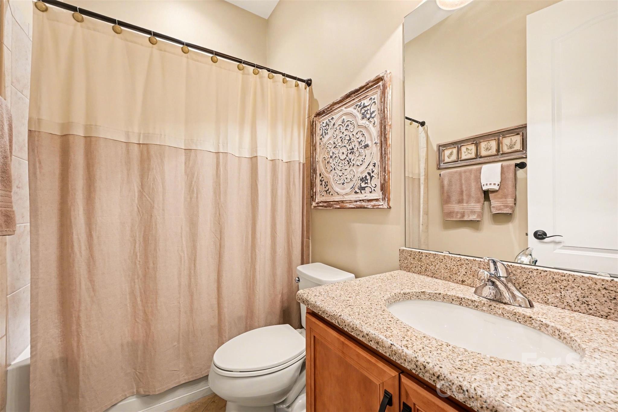 15523 Lake Ridge Road — Charlotte