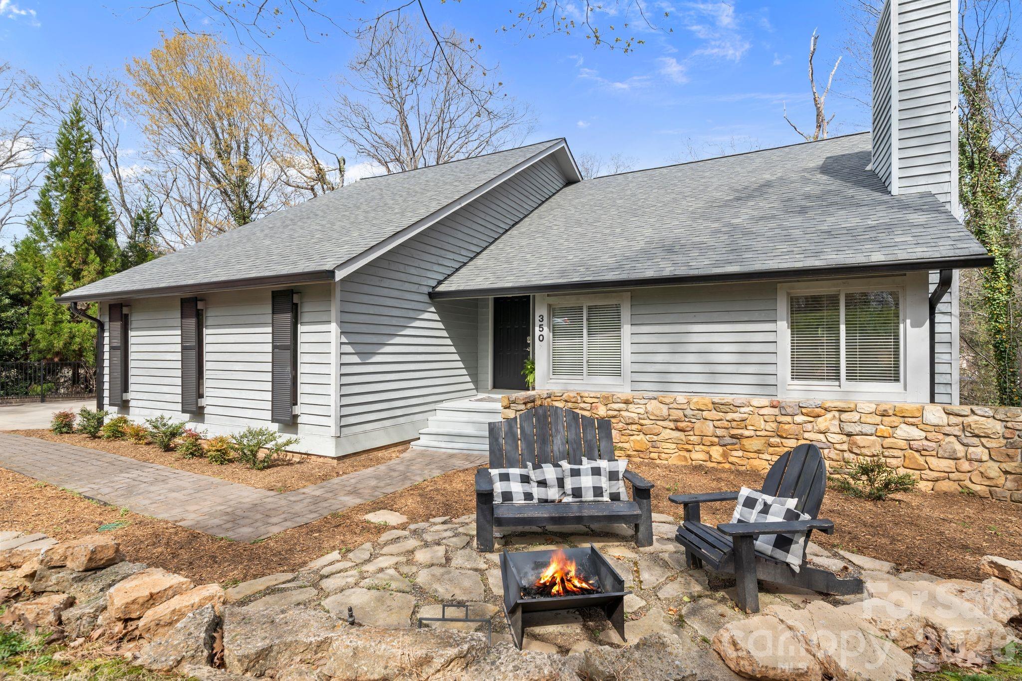 350 21st Avenue Drive NW — Hickory