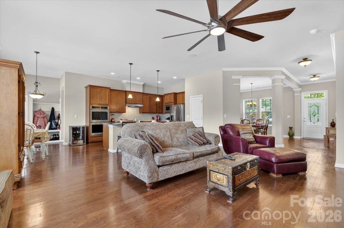 10585 Sweethaven Lane — Harrisburg