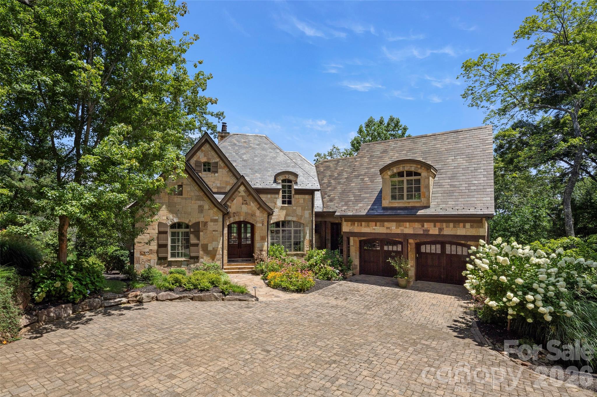1829 Bella Vista Court — Arden