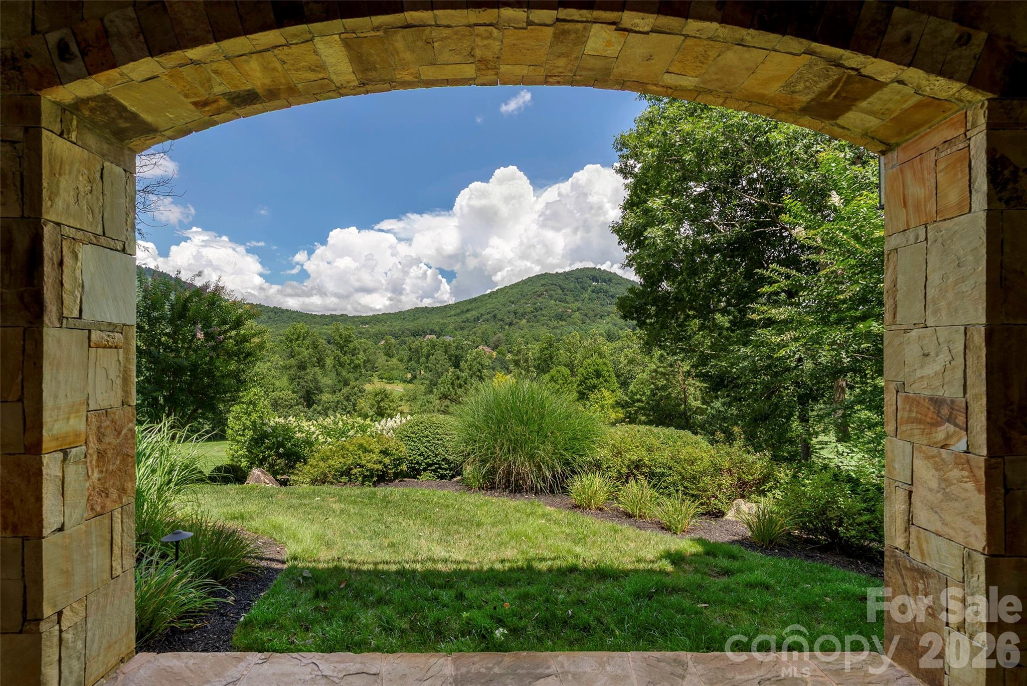 1829 Bella Vista Court — Arden