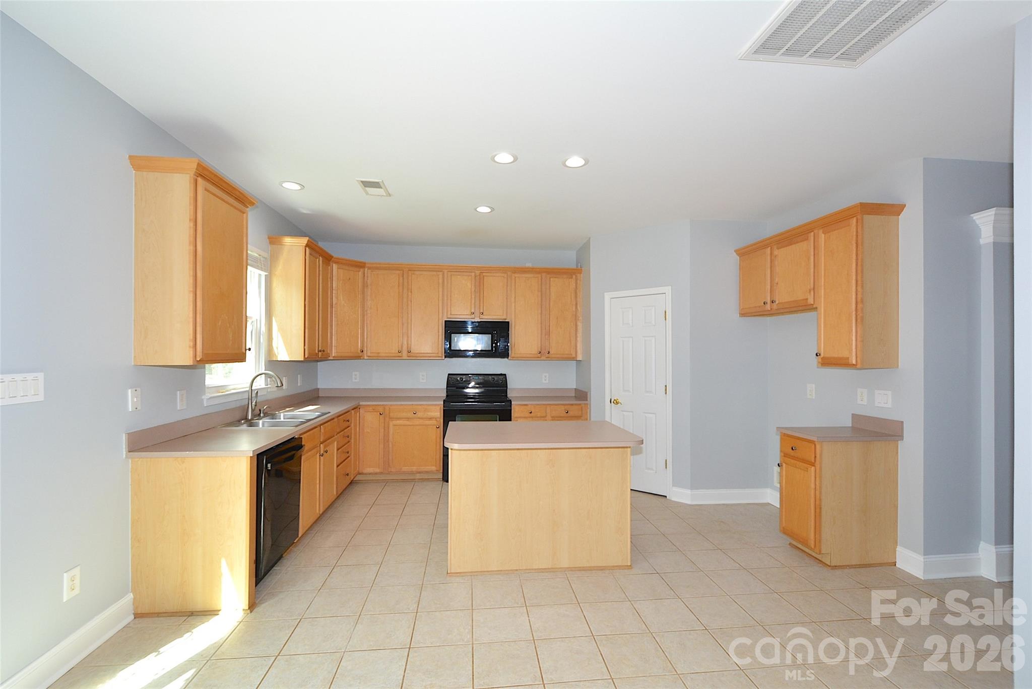 9815 Steed Court — Charlotte