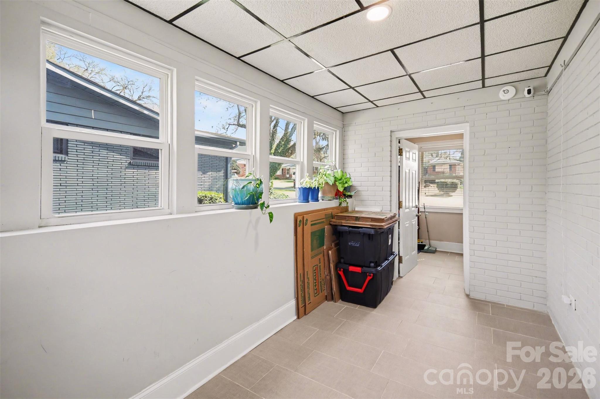 3945 Winfield Drive — Charlotte