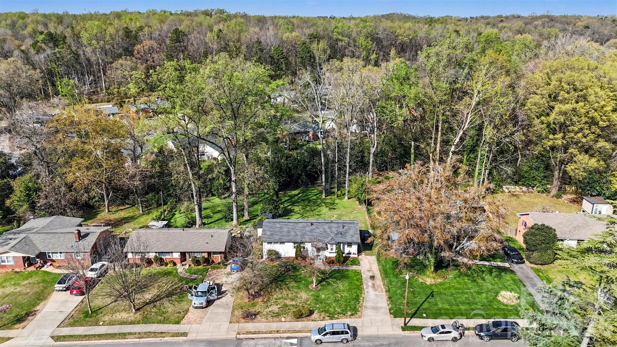 3945 Winfield Drive — Charlotte