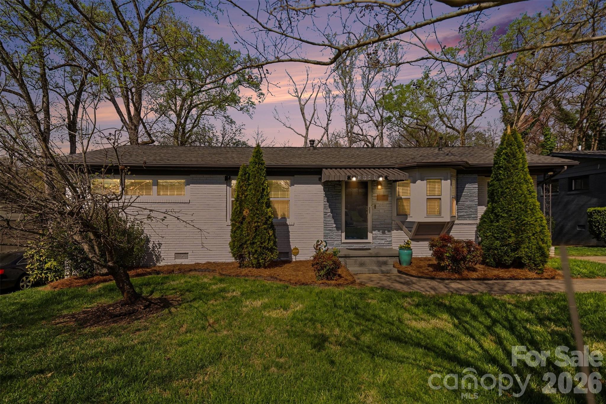 3945 Winfield Drive — Charlotte