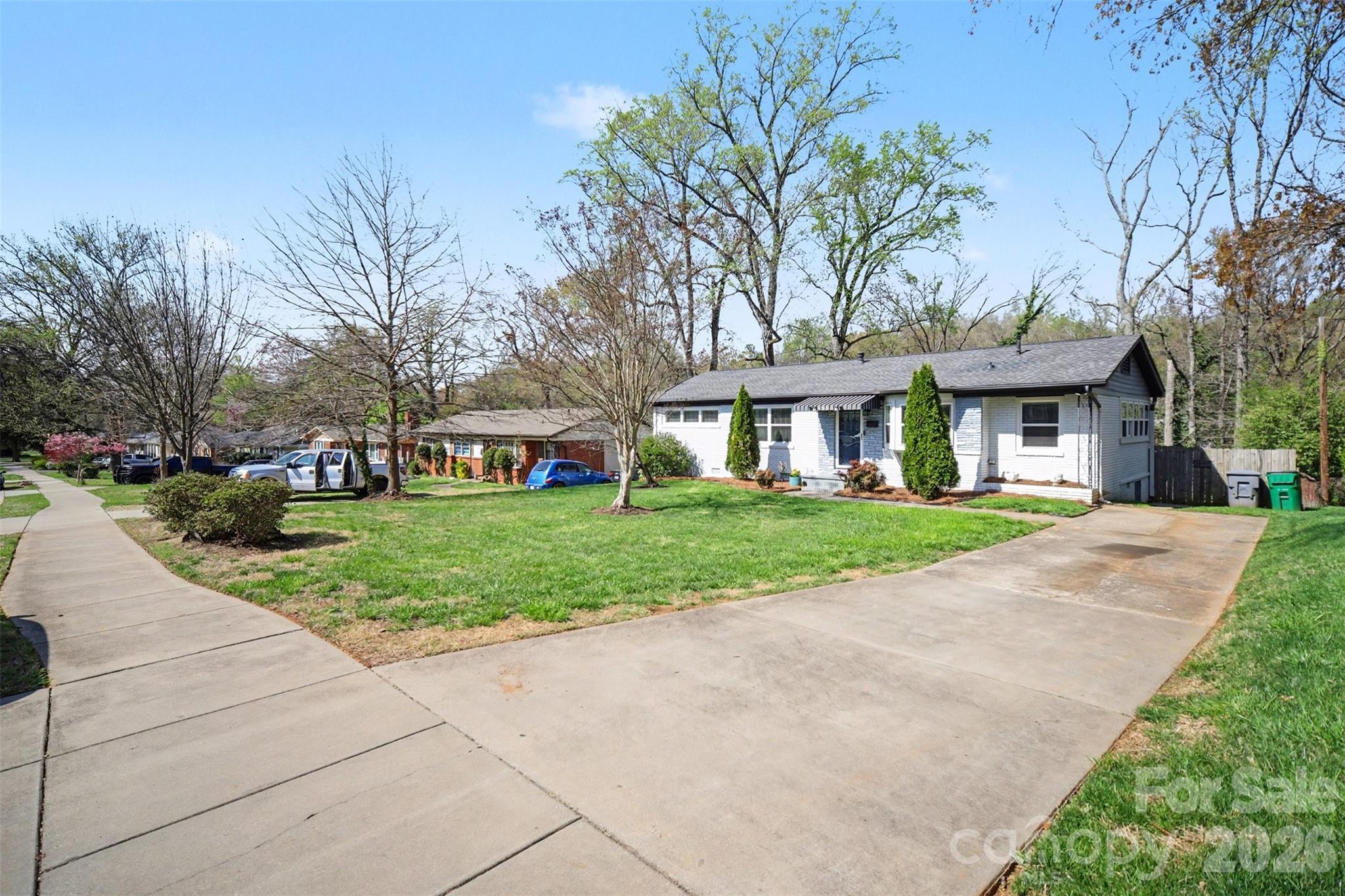 3945 Winfield Drive — Charlotte