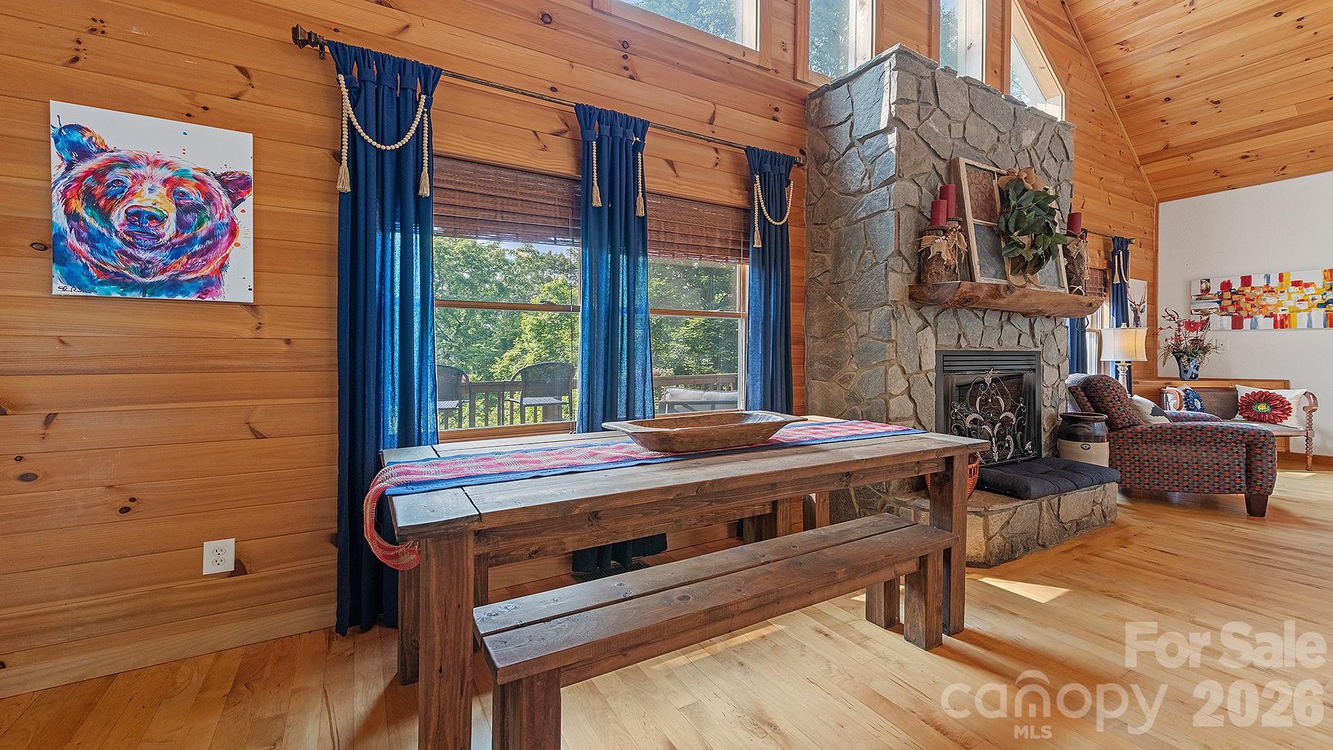 616 Appaloosa Trail — Waynesville