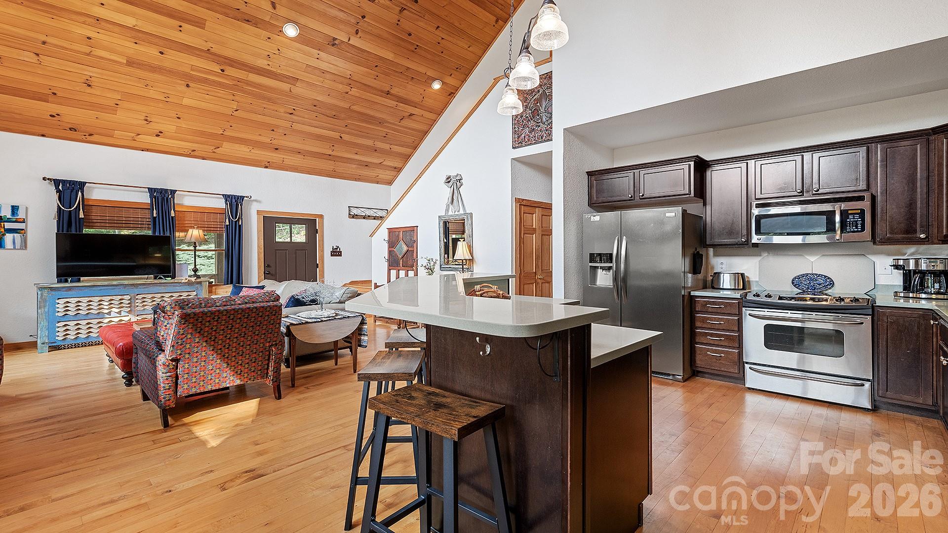 616 Appaloosa Trail — Waynesville