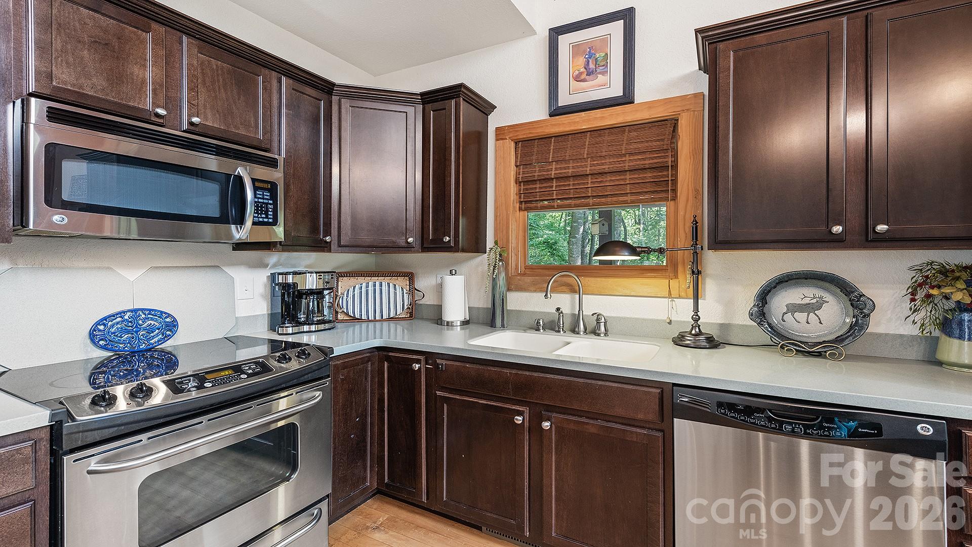 616 Appaloosa Trail — Waynesville