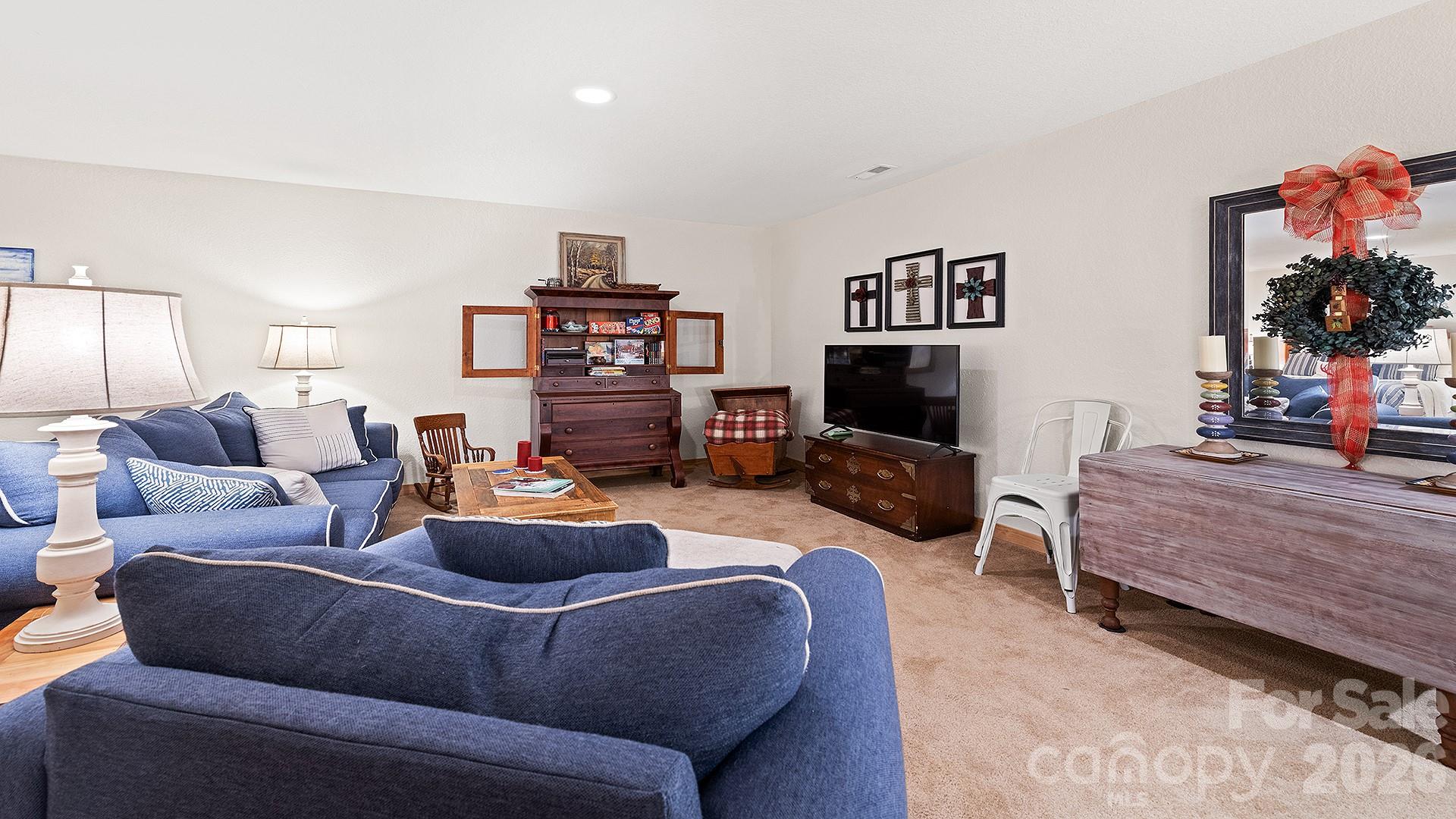 616 Appaloosa Trail — Waynesville
