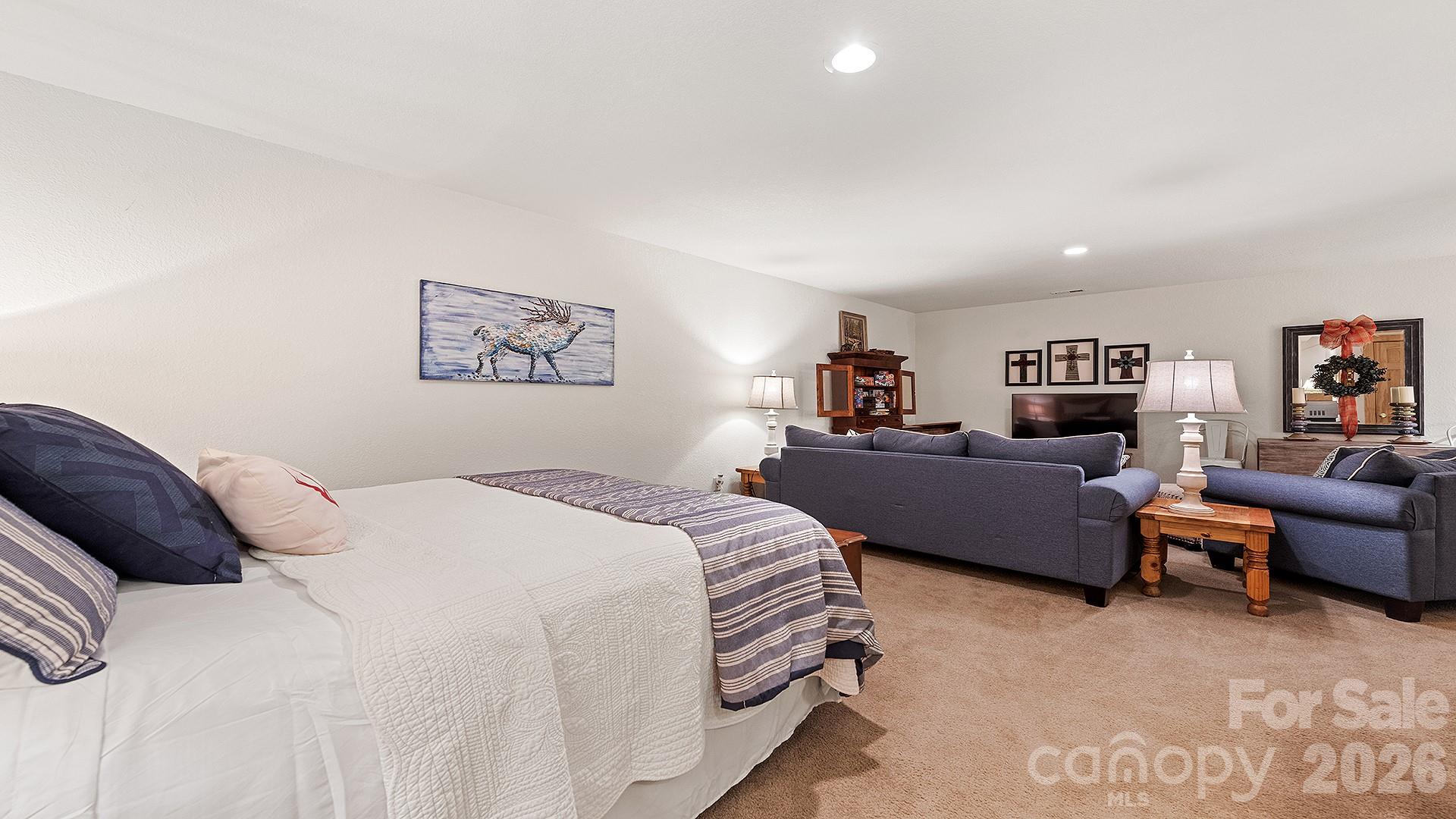 616 Appaloosa Trail — Waynesville