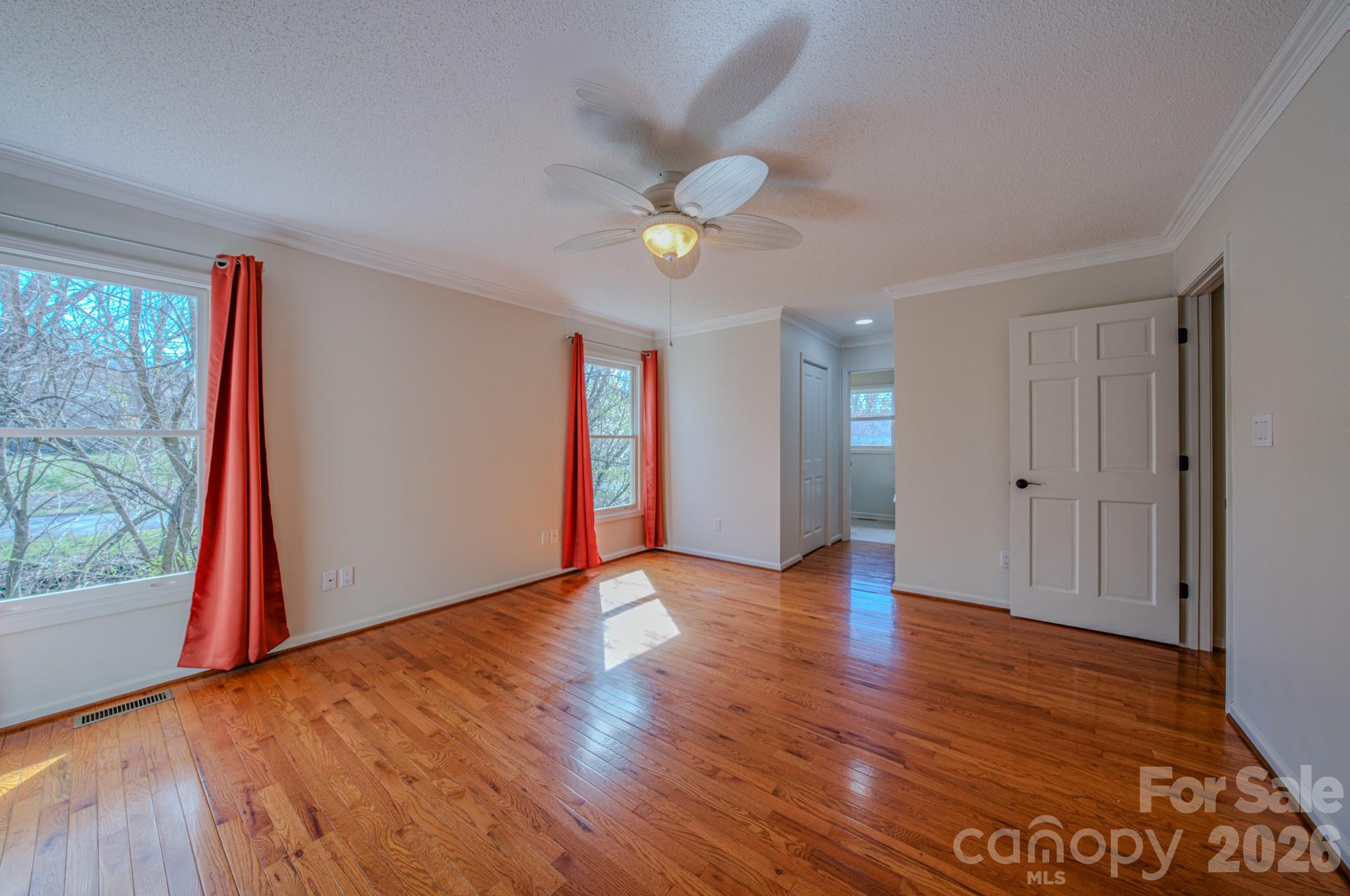 4 Hedgerose Court #D — Asheville