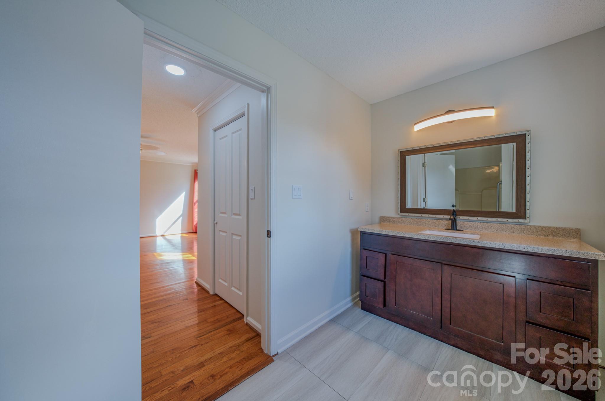 4 Hedgerose Court #D — Asheville