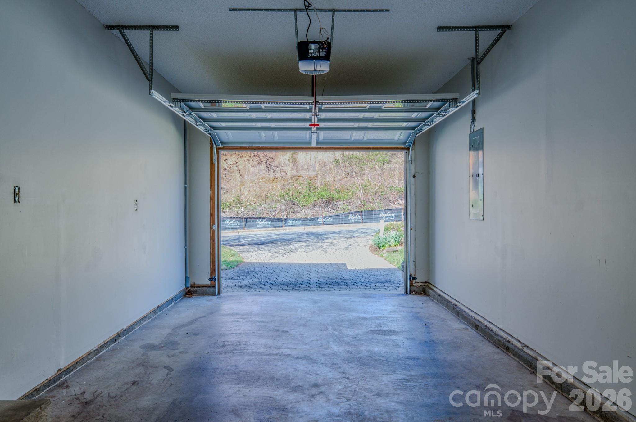 4 Hedgerose Court #D — Asheville