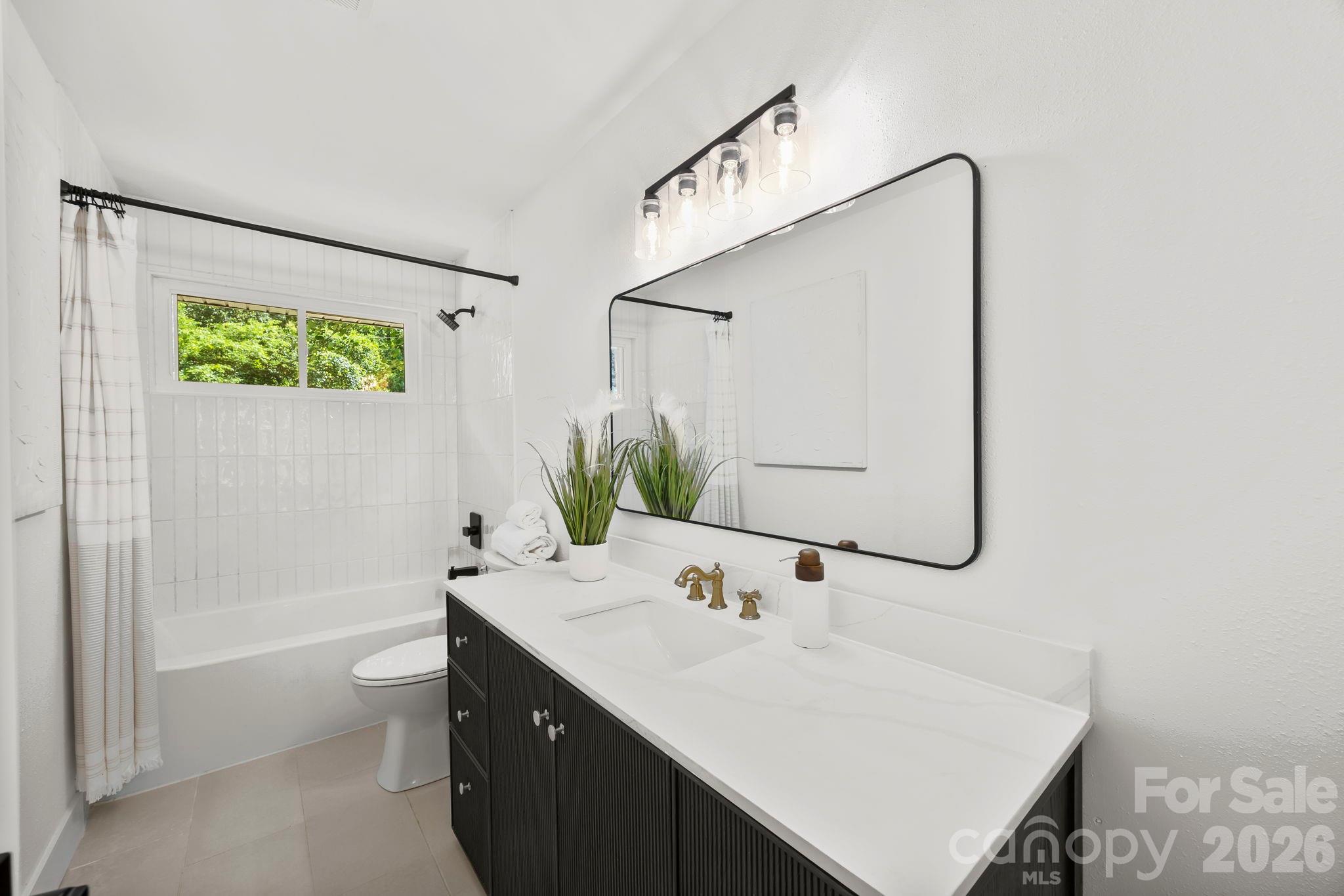 4211 Dunwoody Drive — Charlotte
