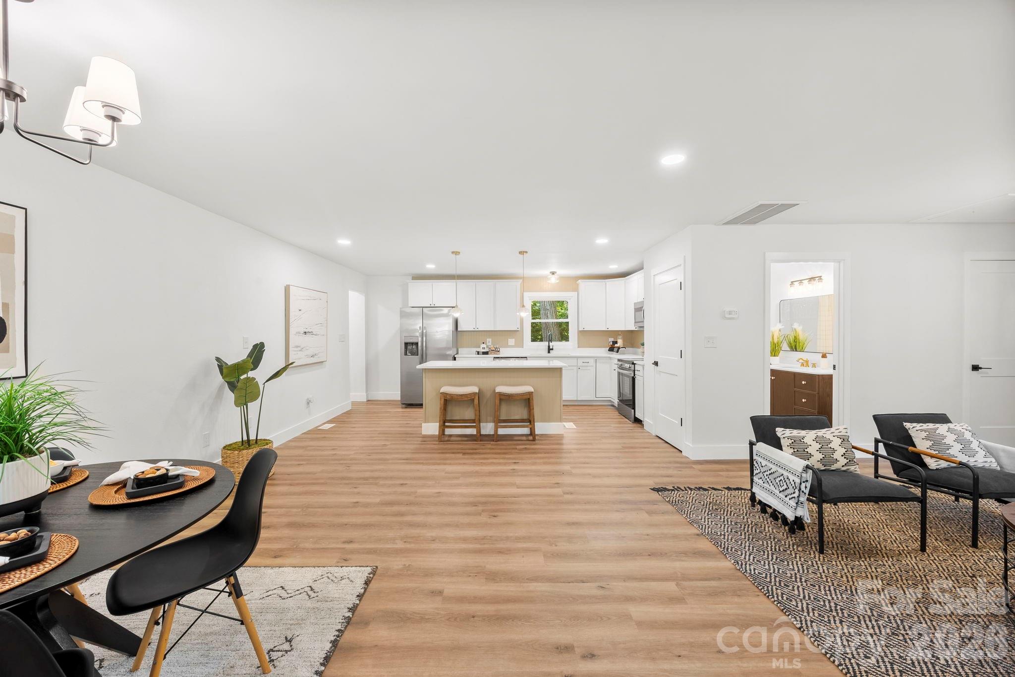 4211 Dunwoody Drive — Charlotte