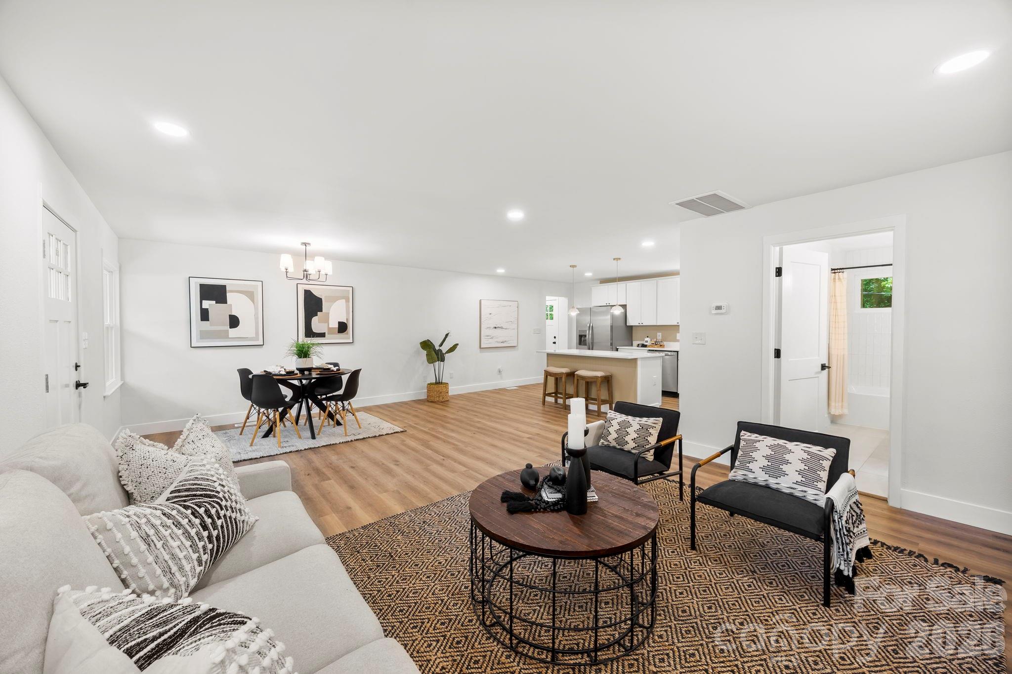 4211 Dunwoody Drive — Charlotte