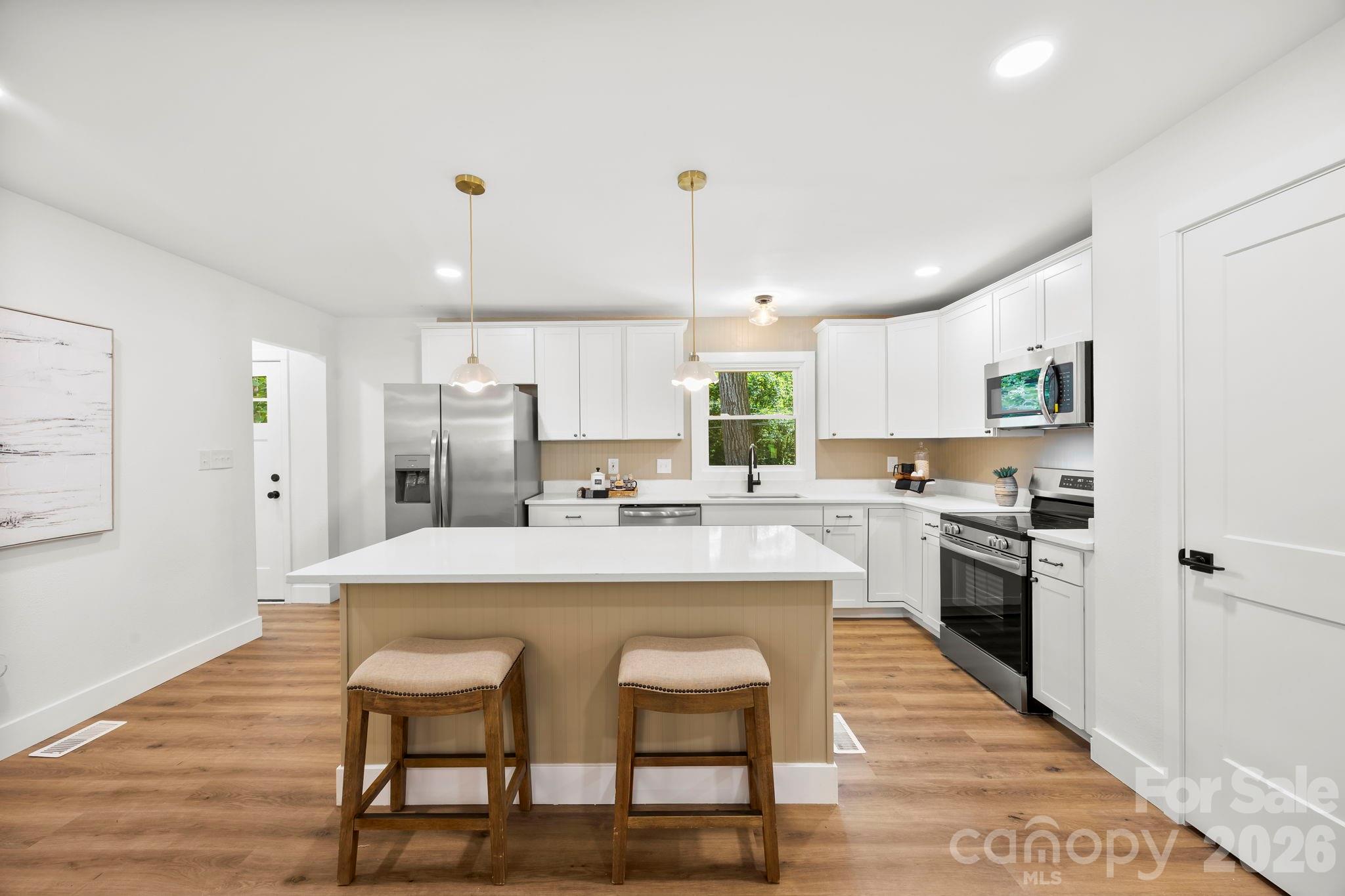 4211 Dunwoody Drive — Charlotte