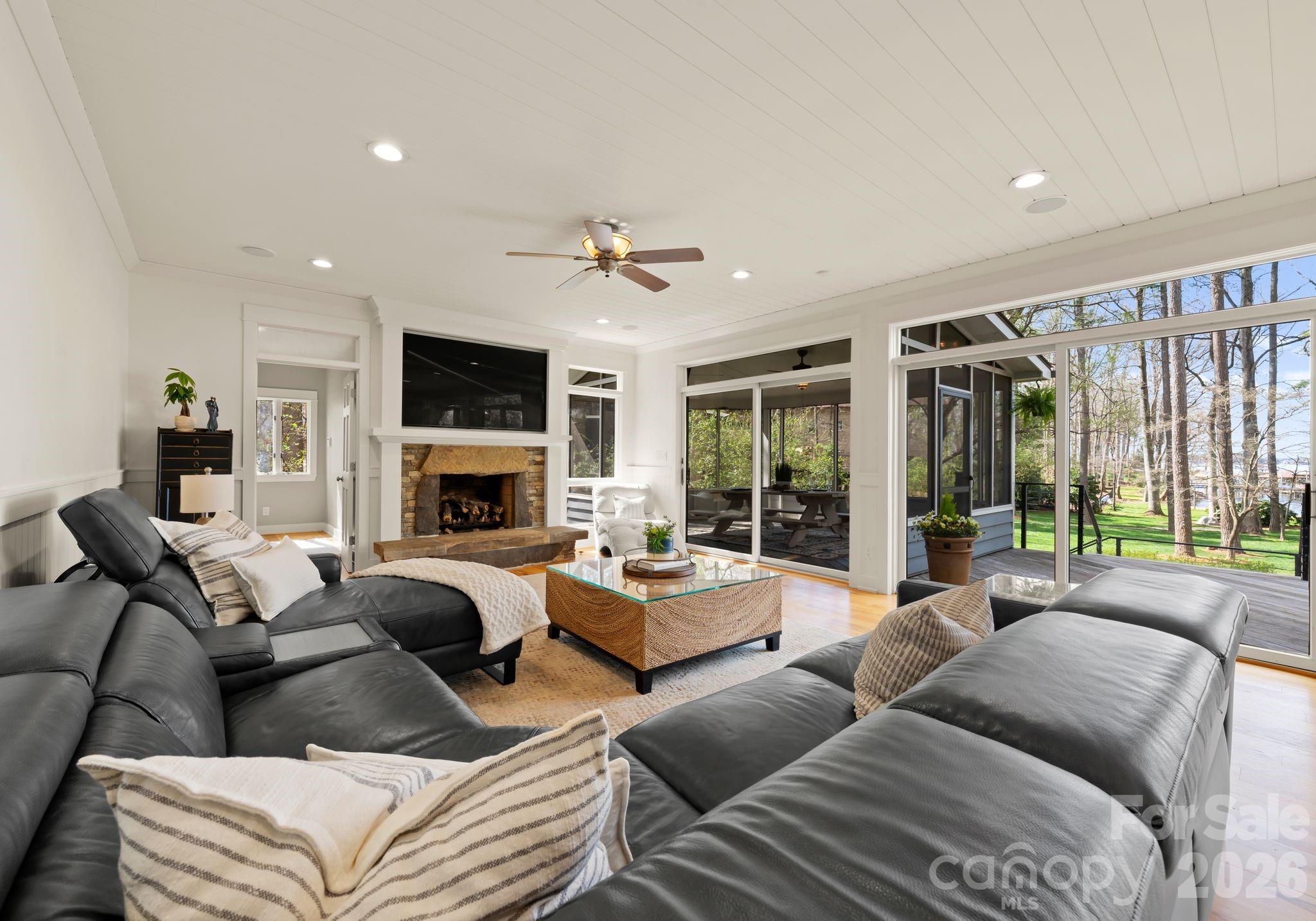 16208 Weatherly Way — Huntersville