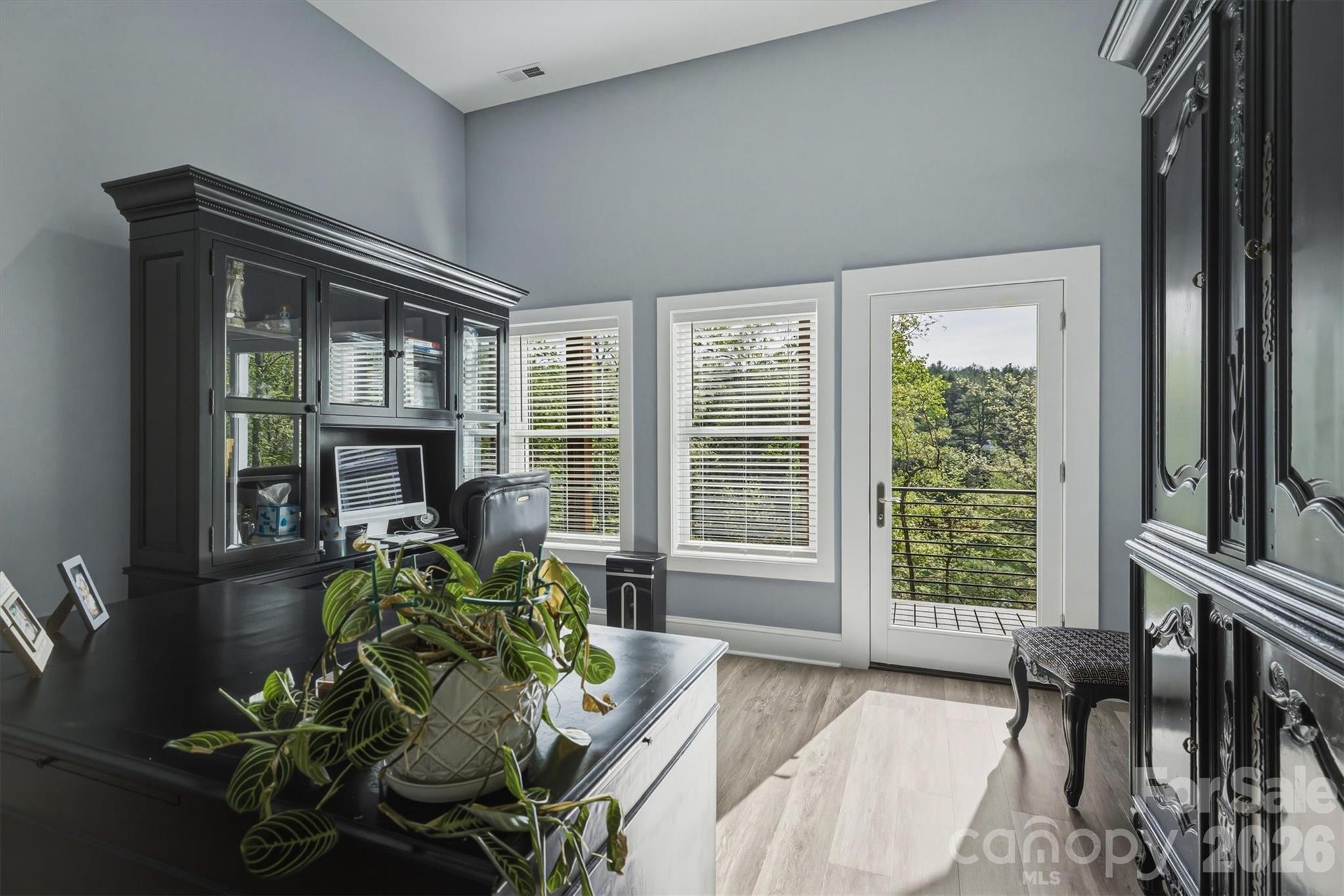 10 Otter Cove Court — Nebo