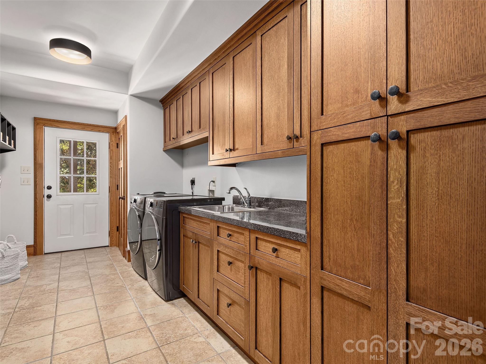 457 Coopers Hawk Drive — Asheville
