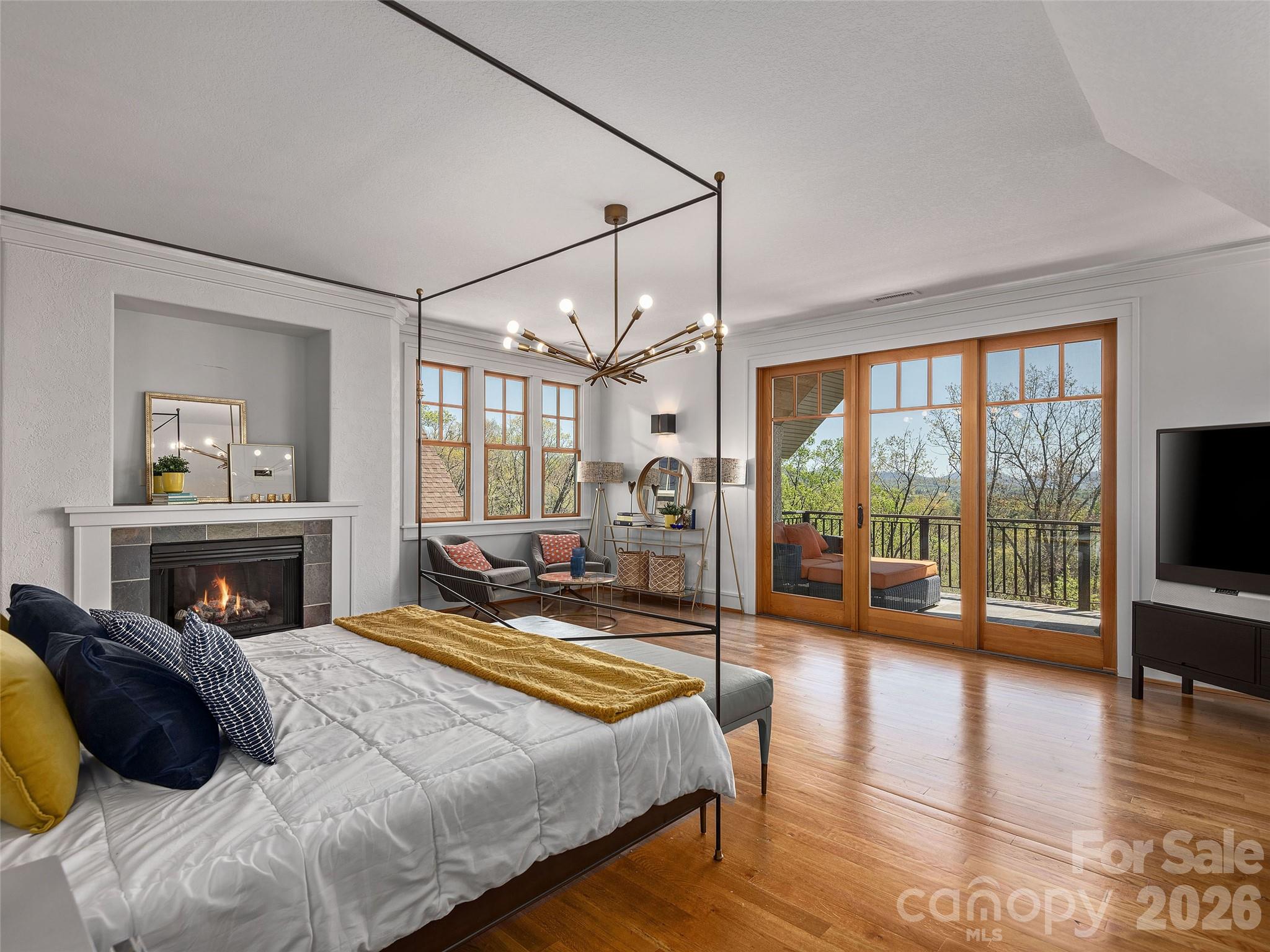 457 Coopers Hawk Drive — Asheville