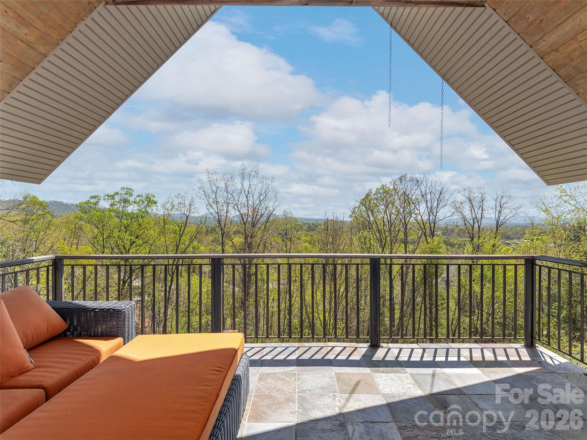 457 Coopers Hawk Drive — Asheville